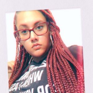 Meet your Posher, Eva